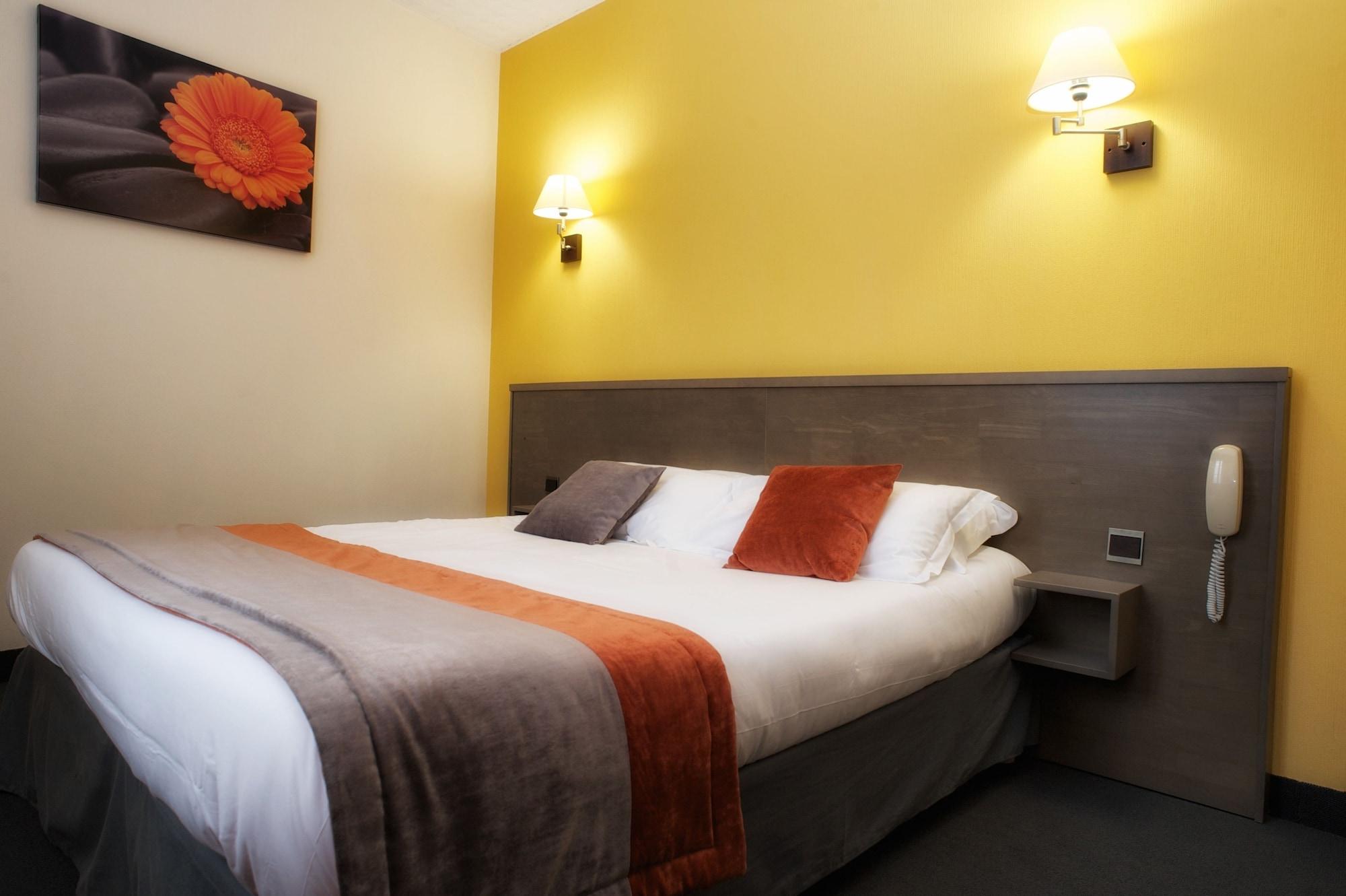 Brit Le Surcouf Hotel 3*